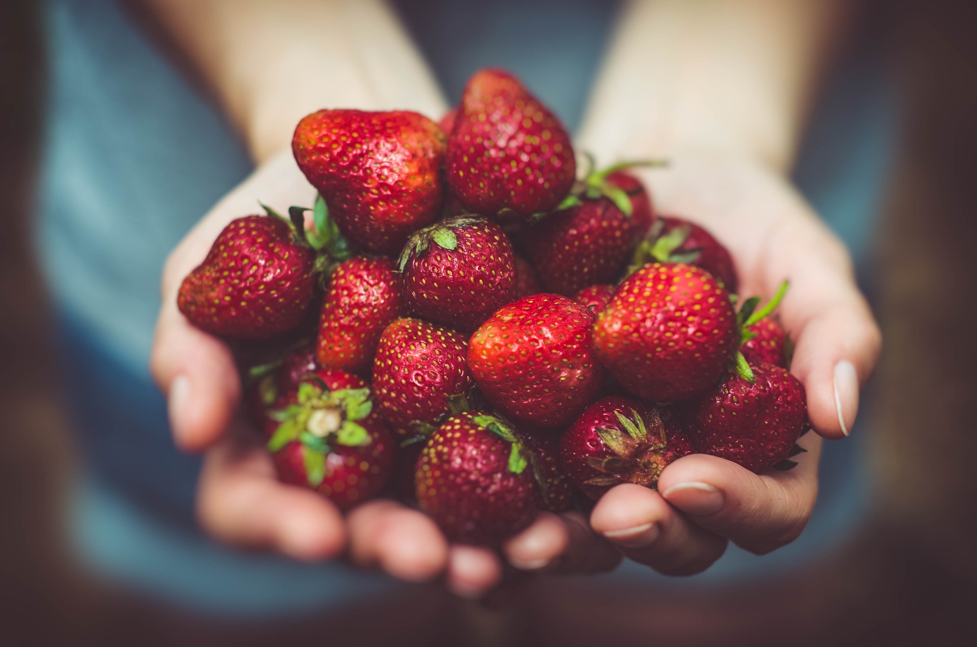 10 Amazing Health Benefits of Strawberries