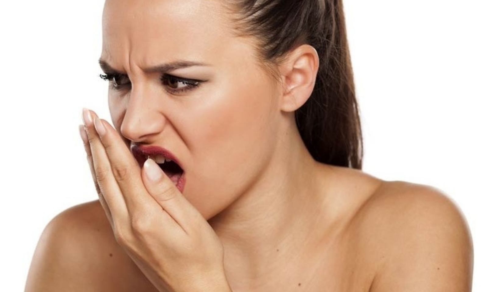 20 Effective Natural Remedies to Get Rid of Bad Breath